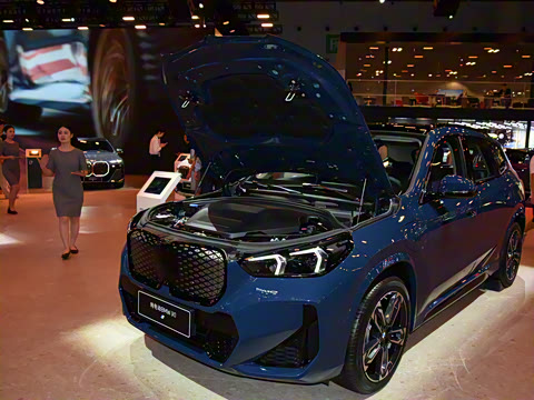 2025�� xDrive30L M�˶���ҹ��װ