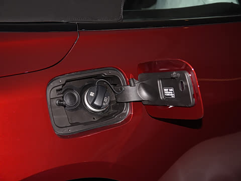 2024�� M4������ܳ� M xDrive ������