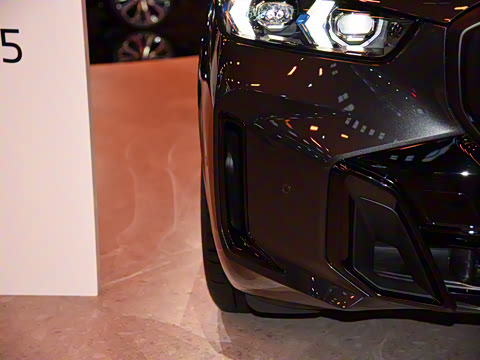 2025�� xDrive 40Li ������M�˶���ҹ��װ