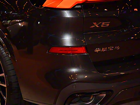 2025�� xDrive 40Li ������M�˶���ҹ��װ