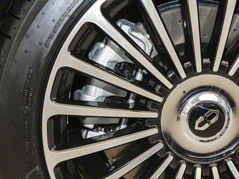 2025�� ���� Max+ ������������ 