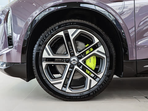 2025�� �ھ������ 100kWh