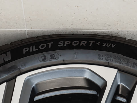 2025�� �ھ������ 100kWh