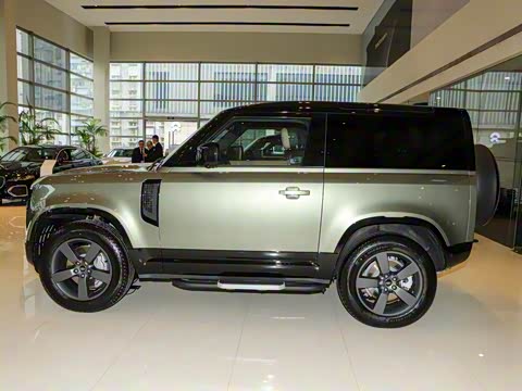 2025�� 90 3.0T P400 X-Dynamic HSE