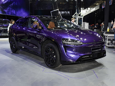 2026�� ���� UItra(896�߼����״
