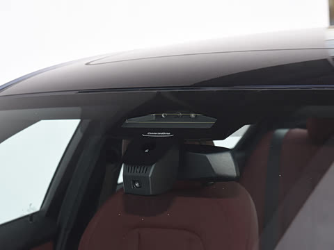 2026�� 330Li ������ M�˶���ҹ��װ