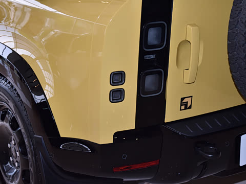 2026�� 110 3.0T P400 TROPHY������