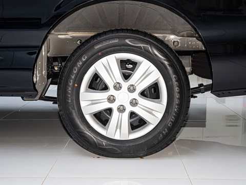 2025�� M5 1.6L ���������� 7��
