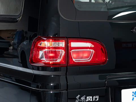 2025�� M5 1.6L ���������� 7��
