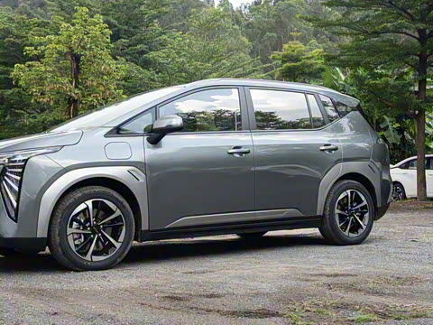 2025�� Plus 610 ������