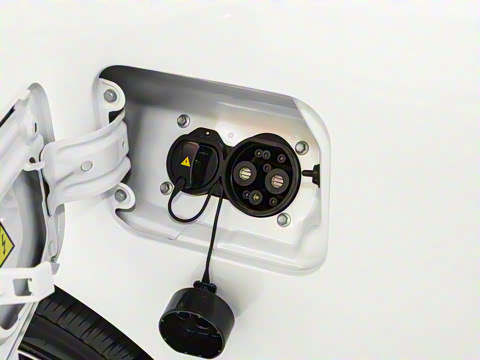 2025�� 401KM ������м�Ӫ�� 8��