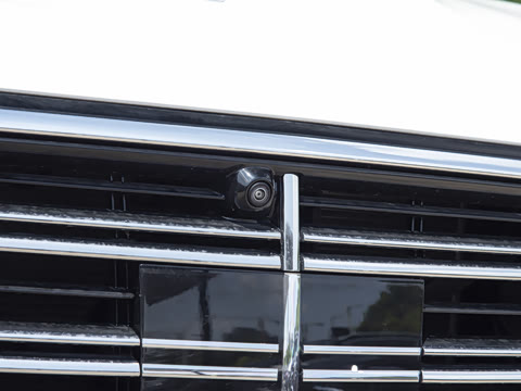 2025�� �Ŀ� E 260 L