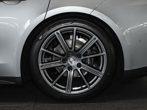 2026�� Panamera ������ 2.9T