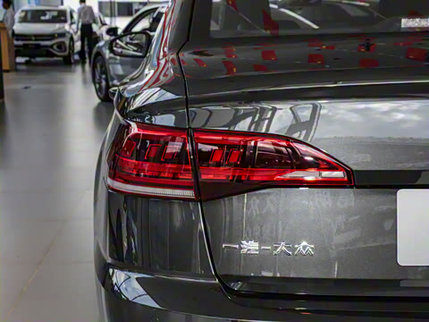 2025�� �Ŀ� 200TSI DSG����PRO��