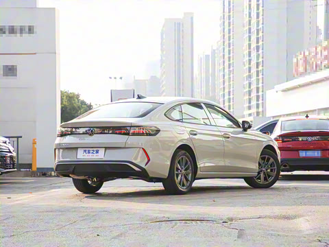 2026�� ���L 300TSI �趯��