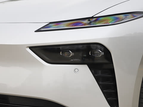 2026 007+  650 Ultra+״