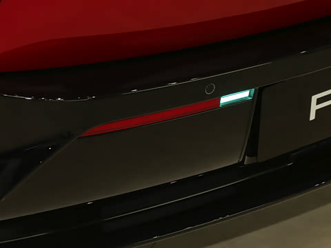 2025�� 750 ���� Max