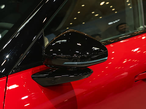 2025�� 750 ���� Max