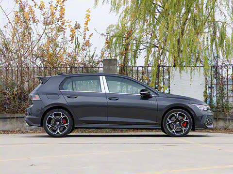 2026�� 380TSI DSG GTI