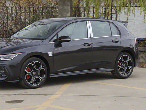 2026�� 380TSI DSG GTI