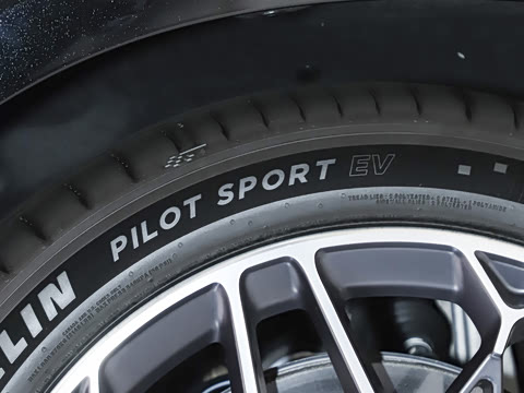 2025�� EV �����콢��