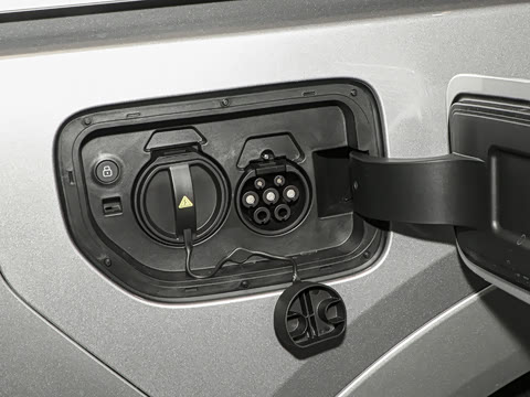 2026�� ���� 750 Ultra