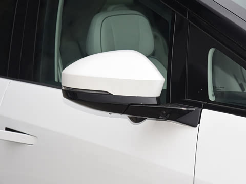 2026�� ���� 750 Ultra