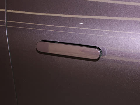 2025�� 705km Pro