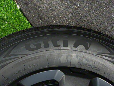 2025�� 210KM ����Ultra��