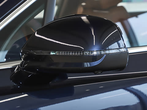 2026�� 4.0T V8 ������