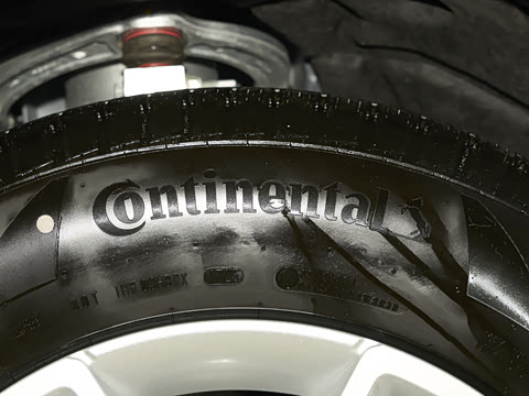 2025�� 90 2.0T P300 S