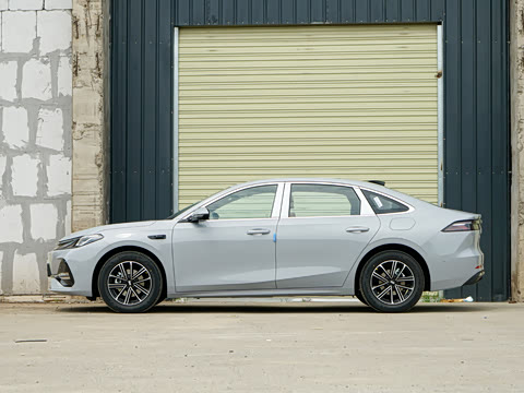 2025�� EM-i 70km ̽����