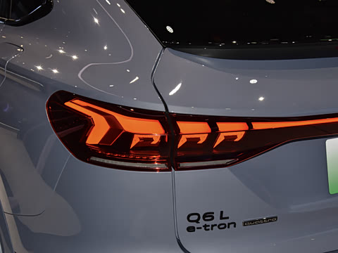 2026�� quattro Ǭ���Ǽݰ�