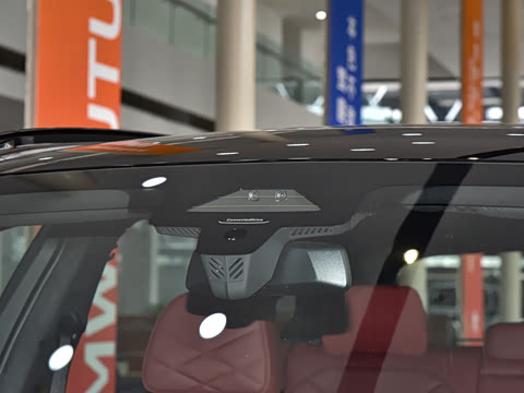 2025�� xDrive 40Li M�˶���ҹ��װ