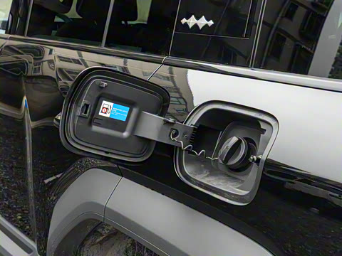 2025�� 210KM ����Ultra��