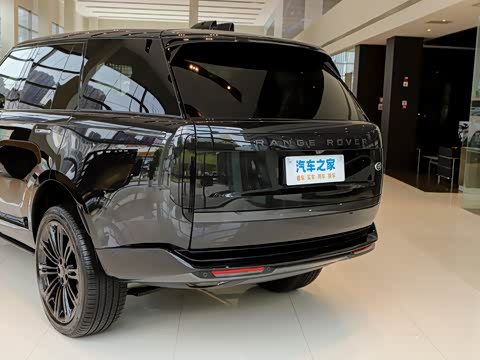 2026�� 3.0 L6 360PS SE�����