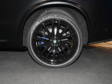 2026�� xDrive 40Li �����