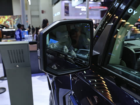 2025�� M900 ������