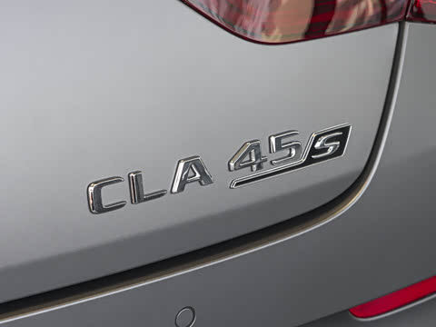 2026�� AMG CLA 45 S 4MATIC+