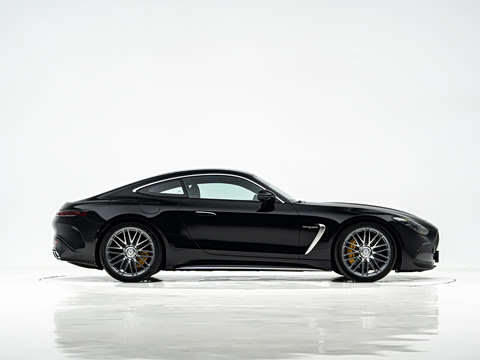 2026�� AMG GT 63 4MATIC+
