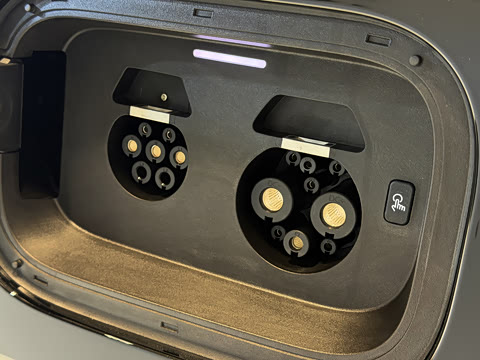 2025�� ���� Ultra�� 52kWh 6���棨896�߼����״