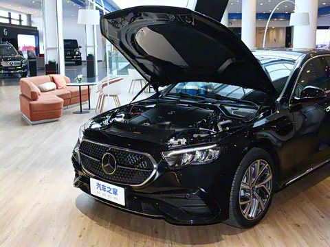 2026�� E 300 L ʱ���˶���