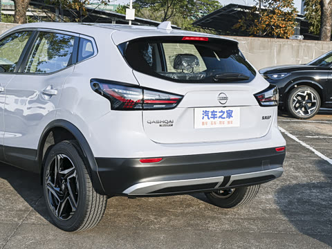 2025�� �Ŀ� ���� 2.0L CVT XV+���Ȱ�
