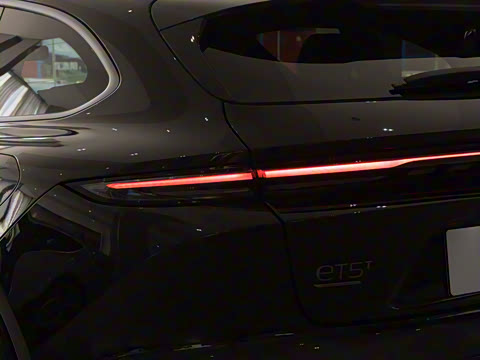 2025�� �ھ������ 75kWh Touring