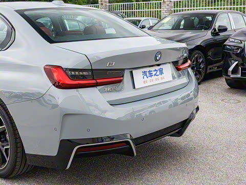 2026�� eDrive 40 L ��ҹ��װ