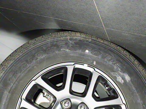 2023�� 3.6L Overland