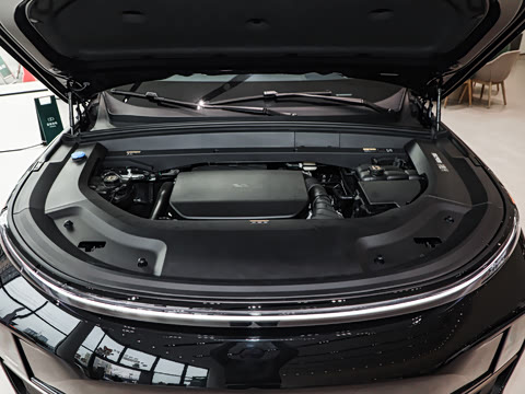 2025�� Pro ���ܻ��°�