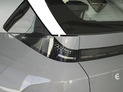 2025�� ����SMART�� 64.2kWh