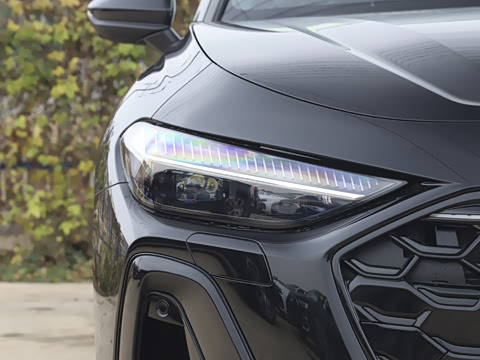 2026�� 2.0T �˶��� quattro