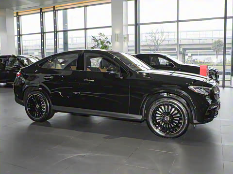2026�� GLC 300 4MATIC ����SUV
